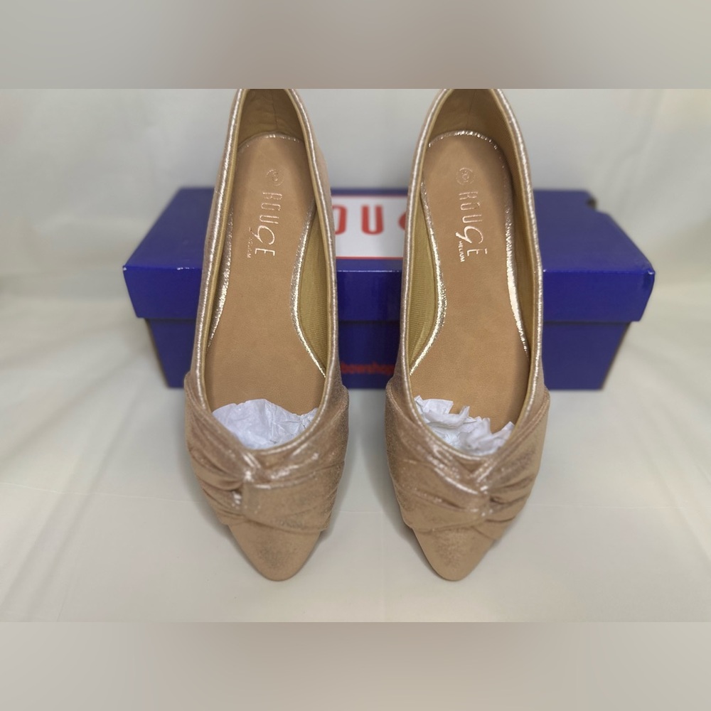 Rouge Helium Women's Shoes